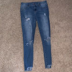 Maurices distressed skinny jeans